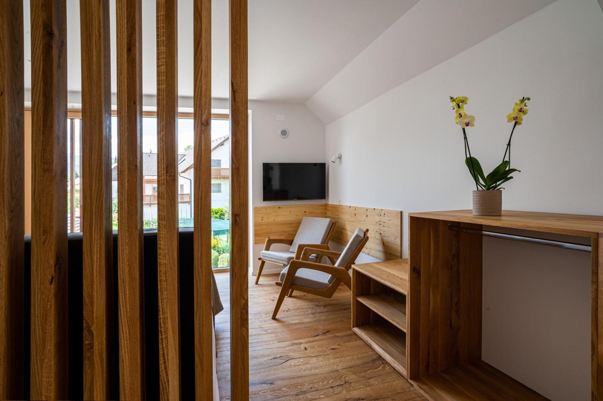 Apartamento Lucka Bled Quiet Location, Free Bikes, Big Garden, Doctor Exterior foto