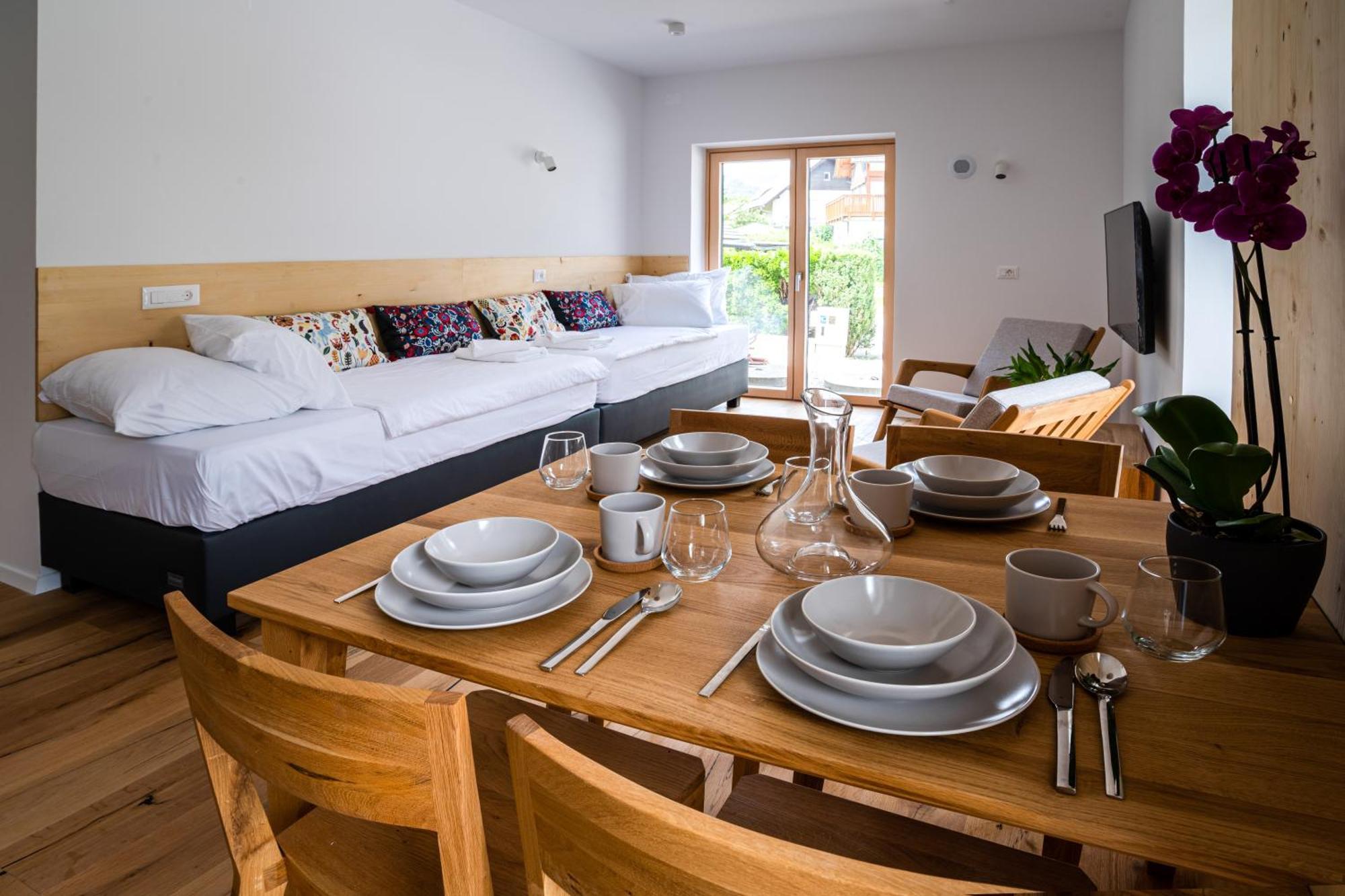Apartamento Lucka Bled Quiet Location, Free Bikes, Big Garden, Doctor Exterior foto