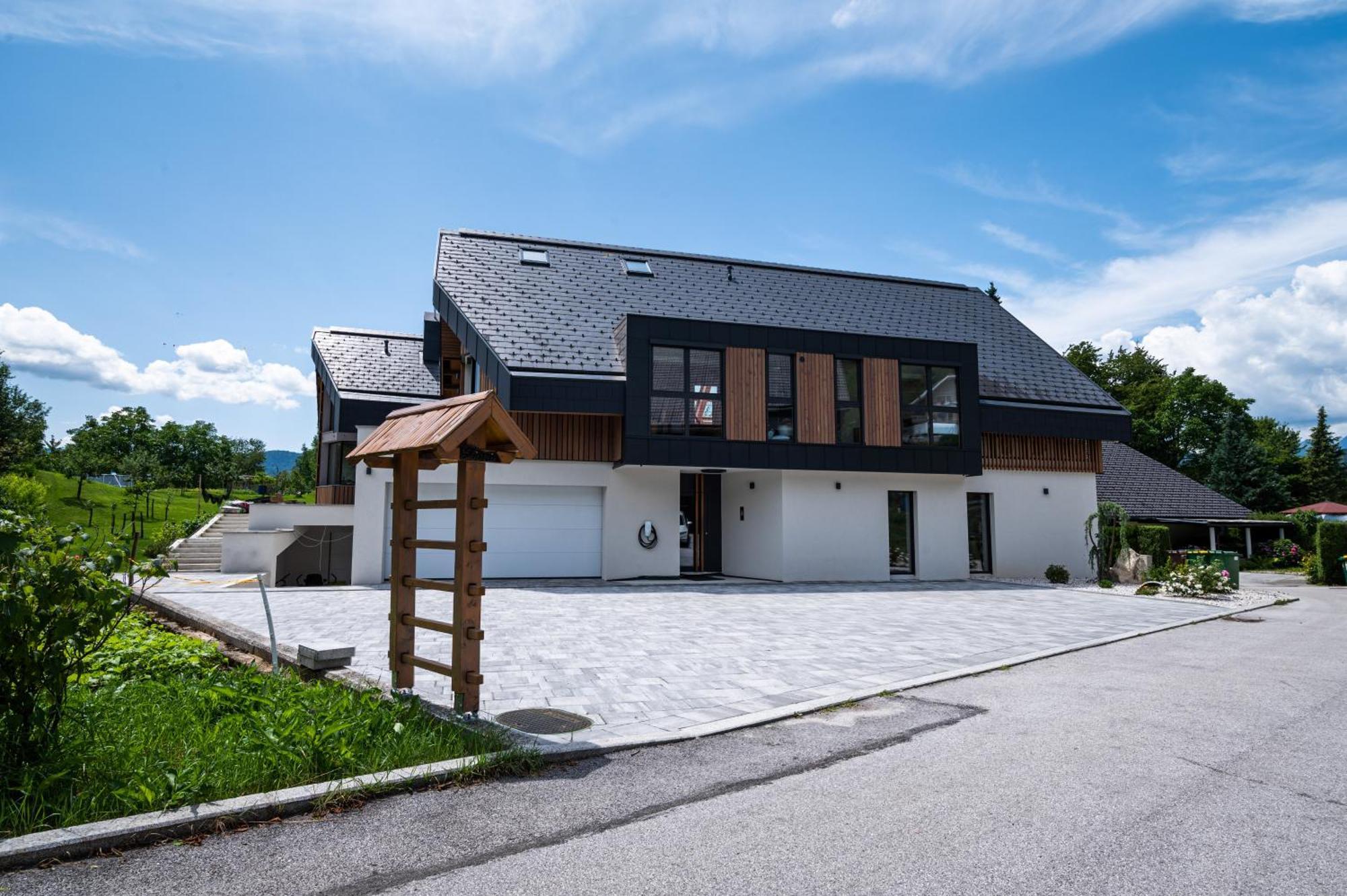 Apartamento Lucka Bled Quiet Location, Free Bikes, Big Garden, Doctor Exterior foto