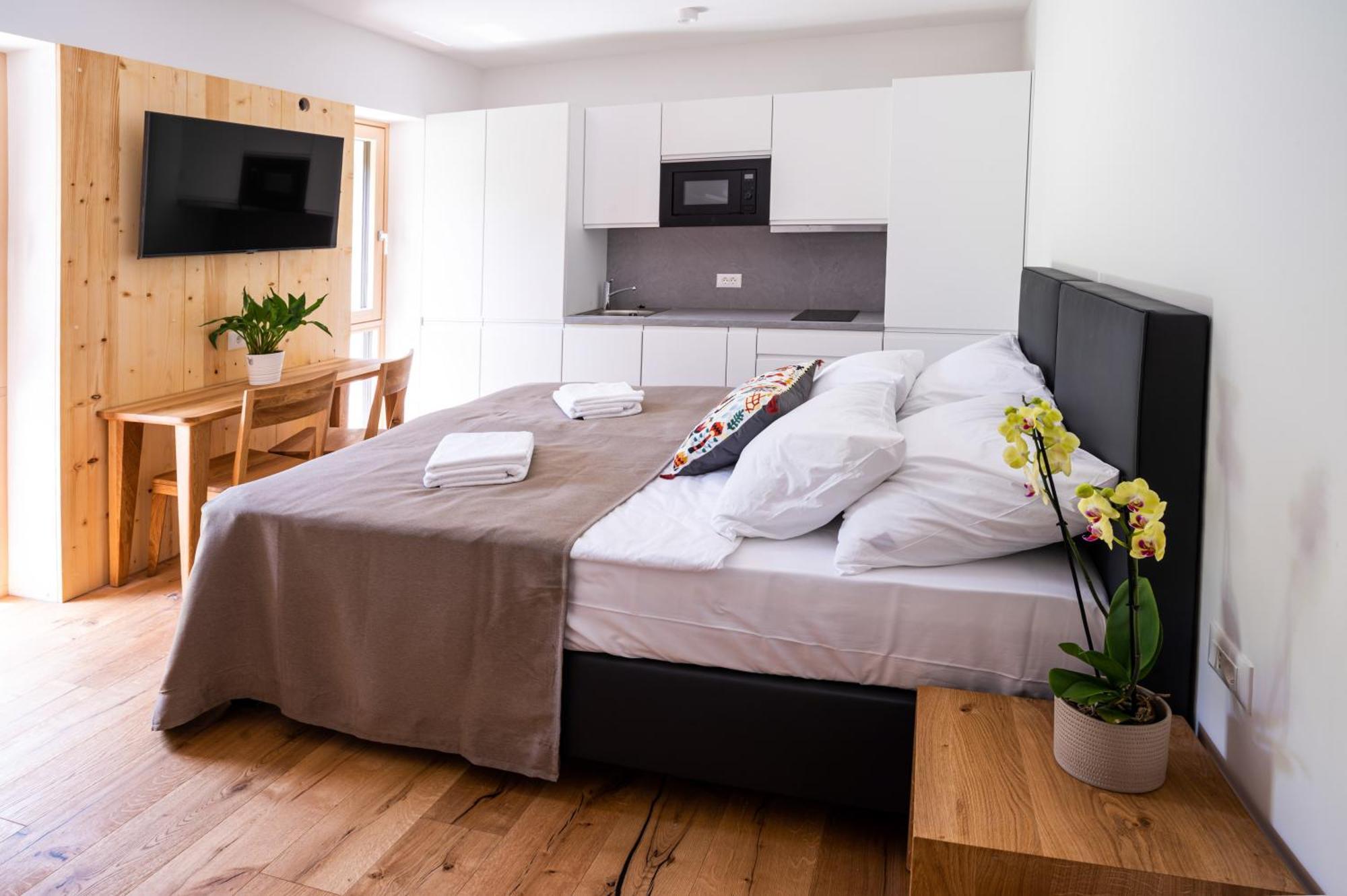 Apartamento Lucka Bled Quiet Location, Free Bikes, Big Garden, Doctor Exterior foto