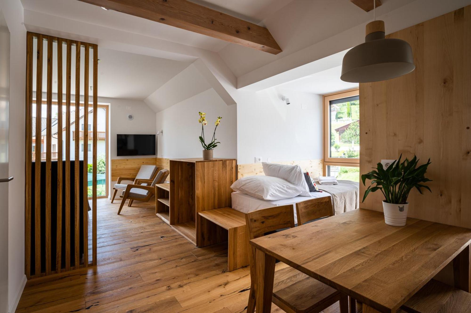 Apartamento Lucka Bled Quiet Location, Free Bikes, Big Garden, Doctor Exterior foto