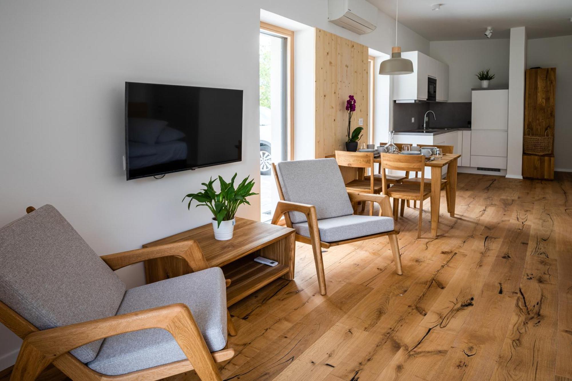 Apartamento Lucka Bled Quiet Location, Free Bikes, Big Garden, Doctor Exterior foto