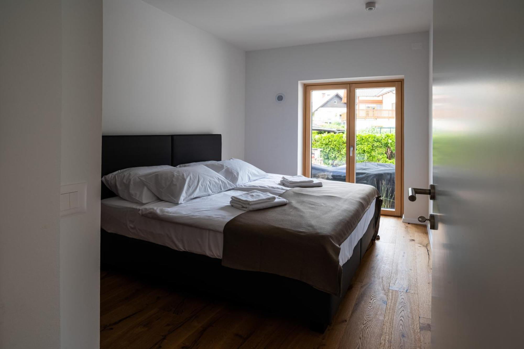 Apartamento Lucka Bled Quiet Location, Free Bikes, Big Garden, Doctor Exterior foto